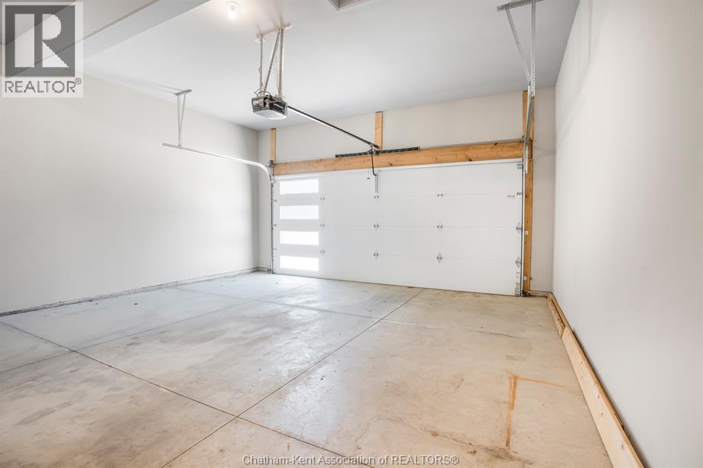 50 LLYDICAN AVENUE — photo 39