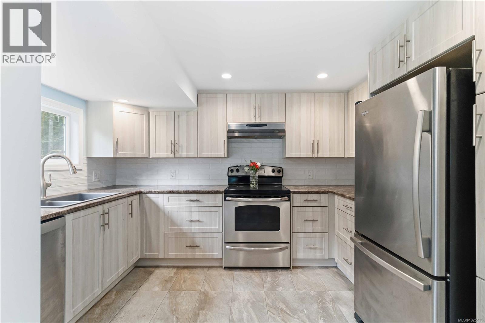  3061 Sooke Road, Langford