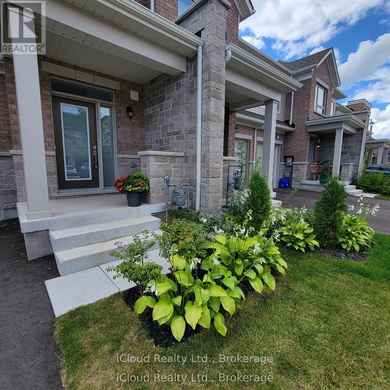 19 EDMINSTON DRIVE - Photo 2 of 35, Centre Wellington (Fergus), Ontario