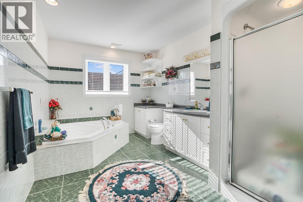 60 PARKVIEW COURT, Chatham, Ontario, N7M6H9 — Photo 3