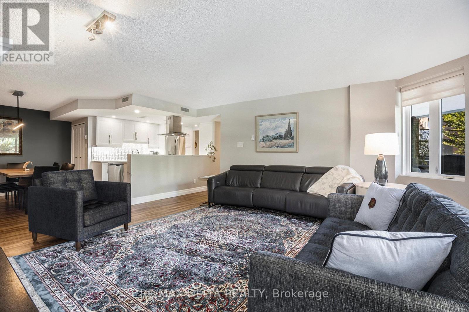 #304 295 GILMOUR STREET - 24