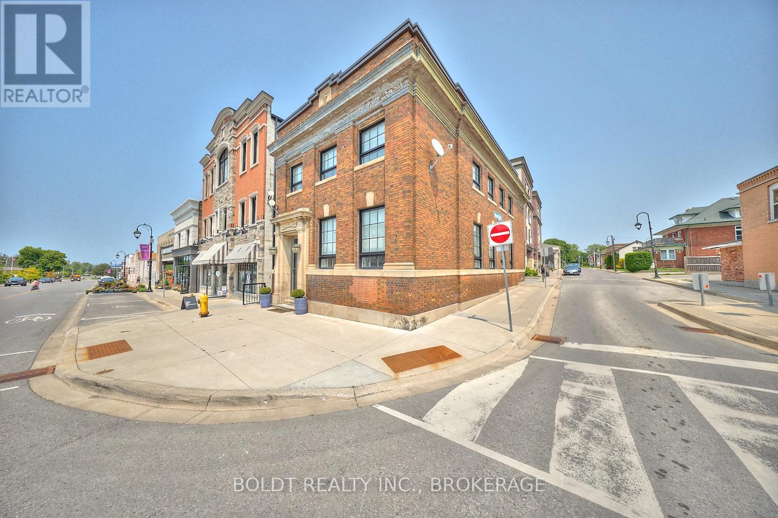 2 FRONT STREET N - Photo 2 of 30, Thorold (Thorold Downtown), Ontario