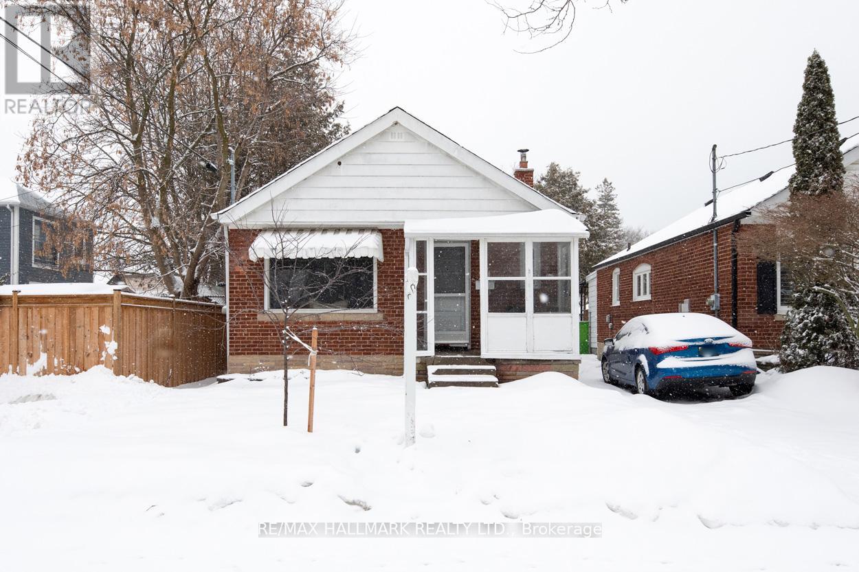 21 PHENIX DRIVE - Main photo, Toronto (Birchcliffe-Cliffside), Ontario
