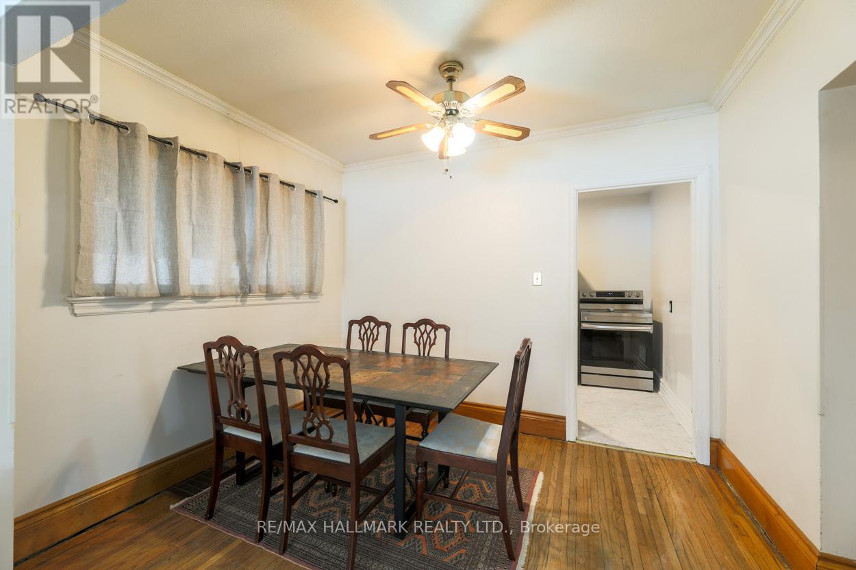 21 PHENIX DRIVE - Photo 4 of 24, Toronto (Birchcliffe-Cliffside), Ontario