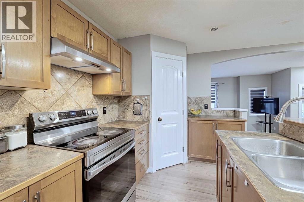 Single Family House for Sale in  Saddlebrook Way NE Saddle Ridge Calgary 