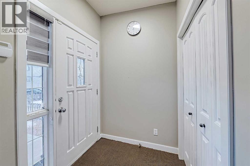 Single Family House for Sale in  Saddlebrook Way NE Saddle Ridge Calgary 