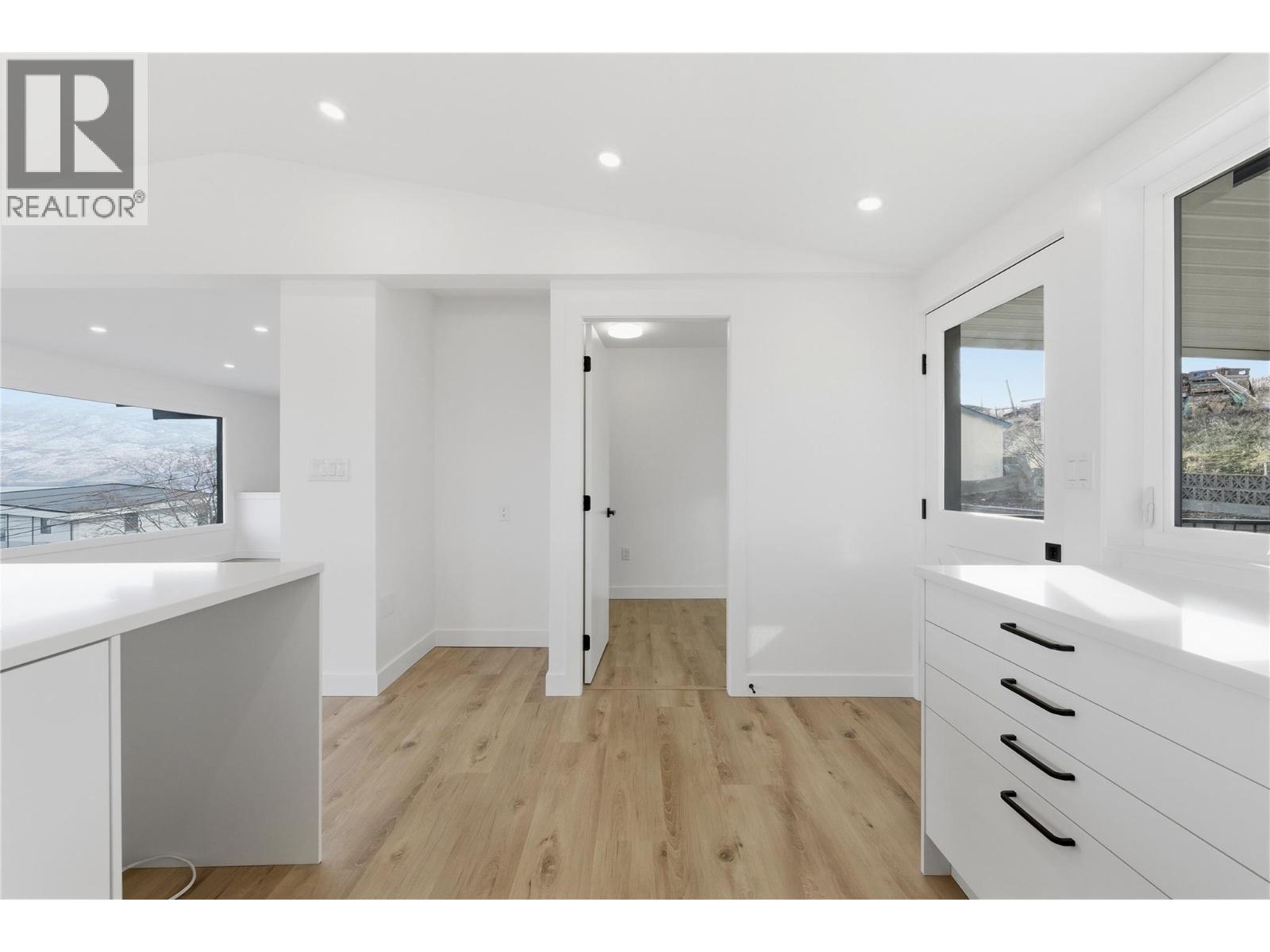  3906 Harding Road, West Kelowna