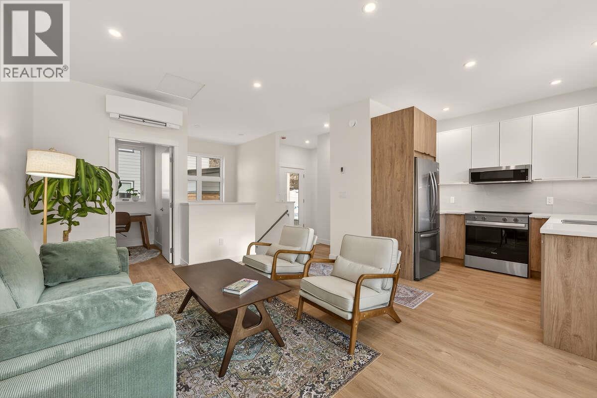 2224 Falls Street Unit# B, Nelson