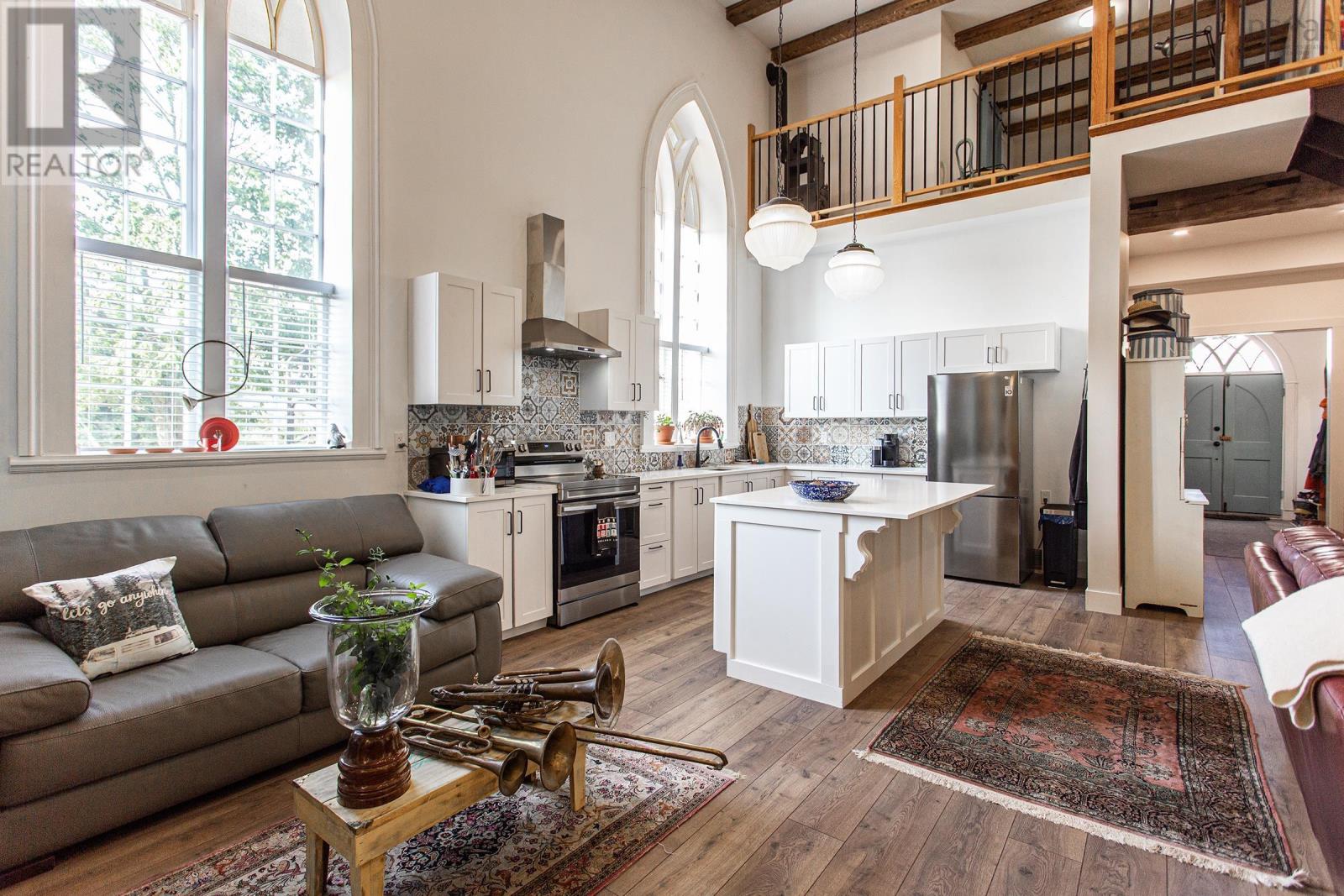 Property 14 of 30 of 579 Main Street