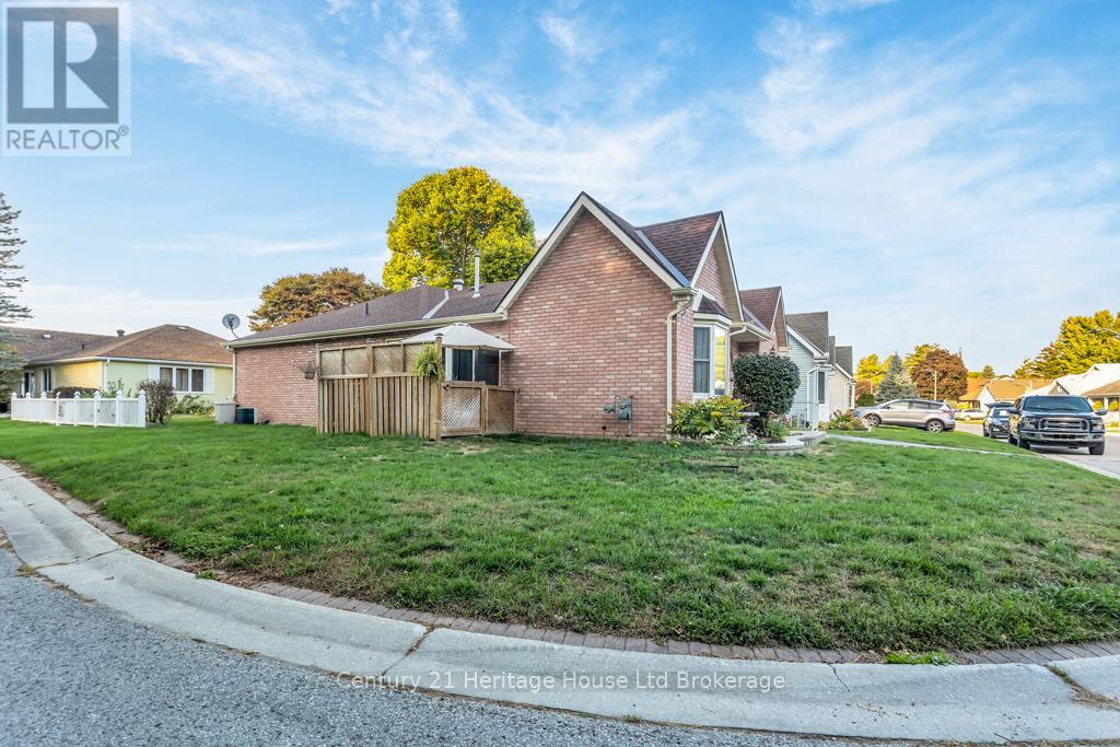 2-bedroom home for sale at 26 SERES DRIVE, Tillsonburg ON · photo 27 of 28