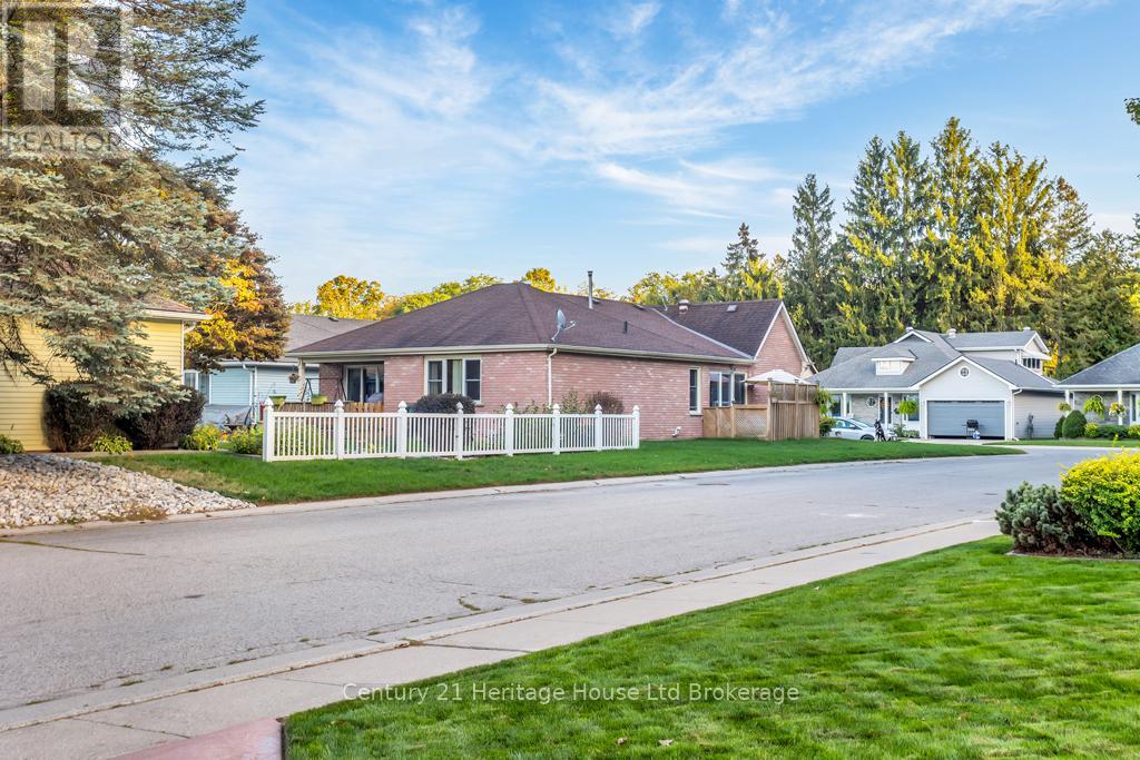 2-bedroom home for sale at 26 SERES DRIVE, Tillsonburg ON · photo 28 of 28