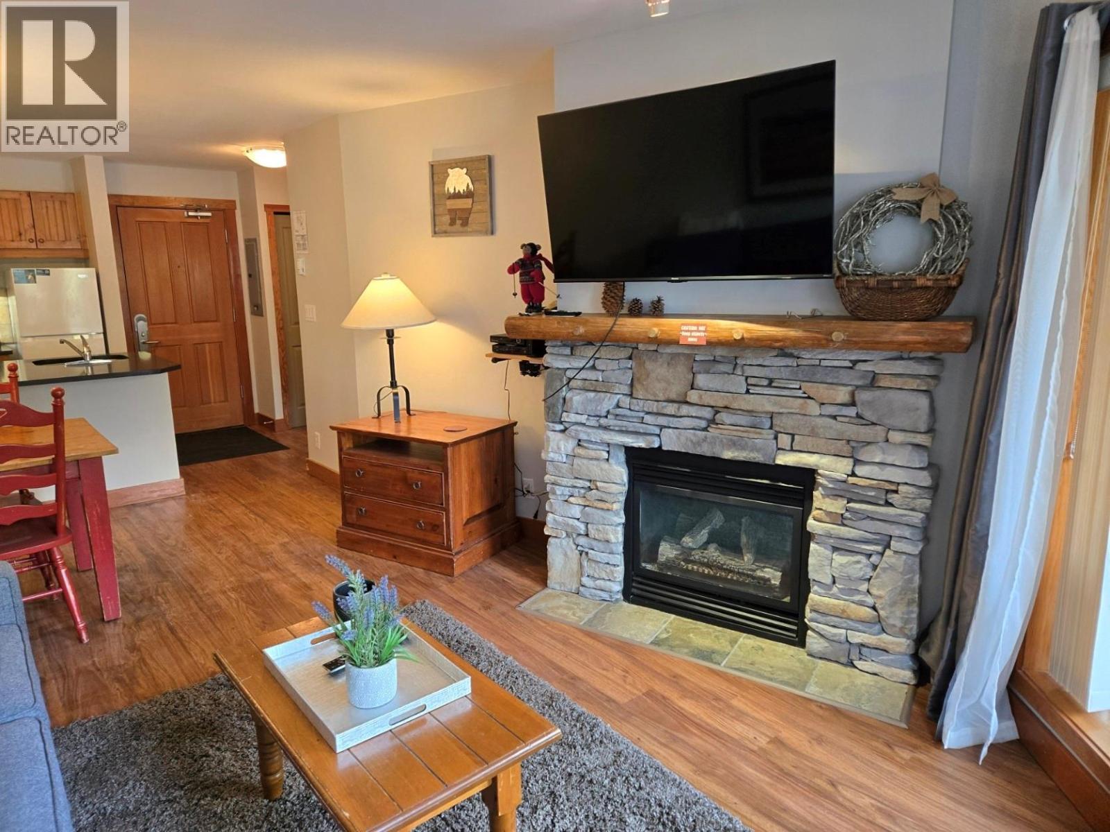 #108 2080 Summit Drive - 5