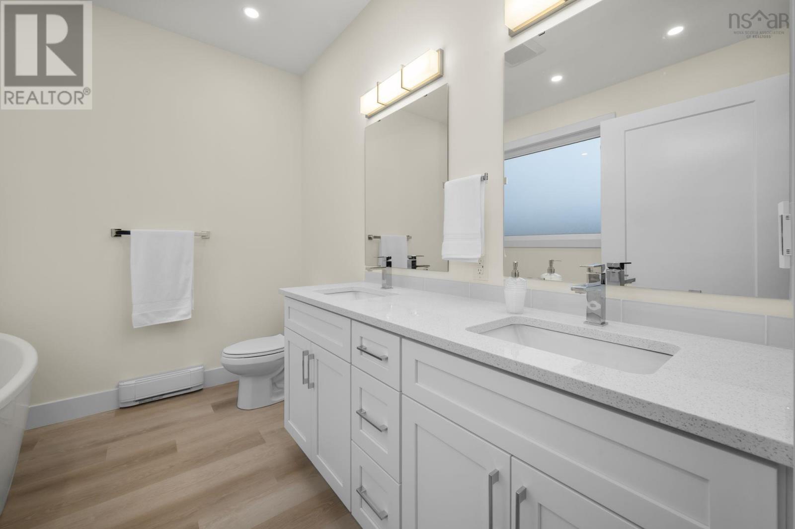 Property 28 of 50 of 51 Clayhill Lane