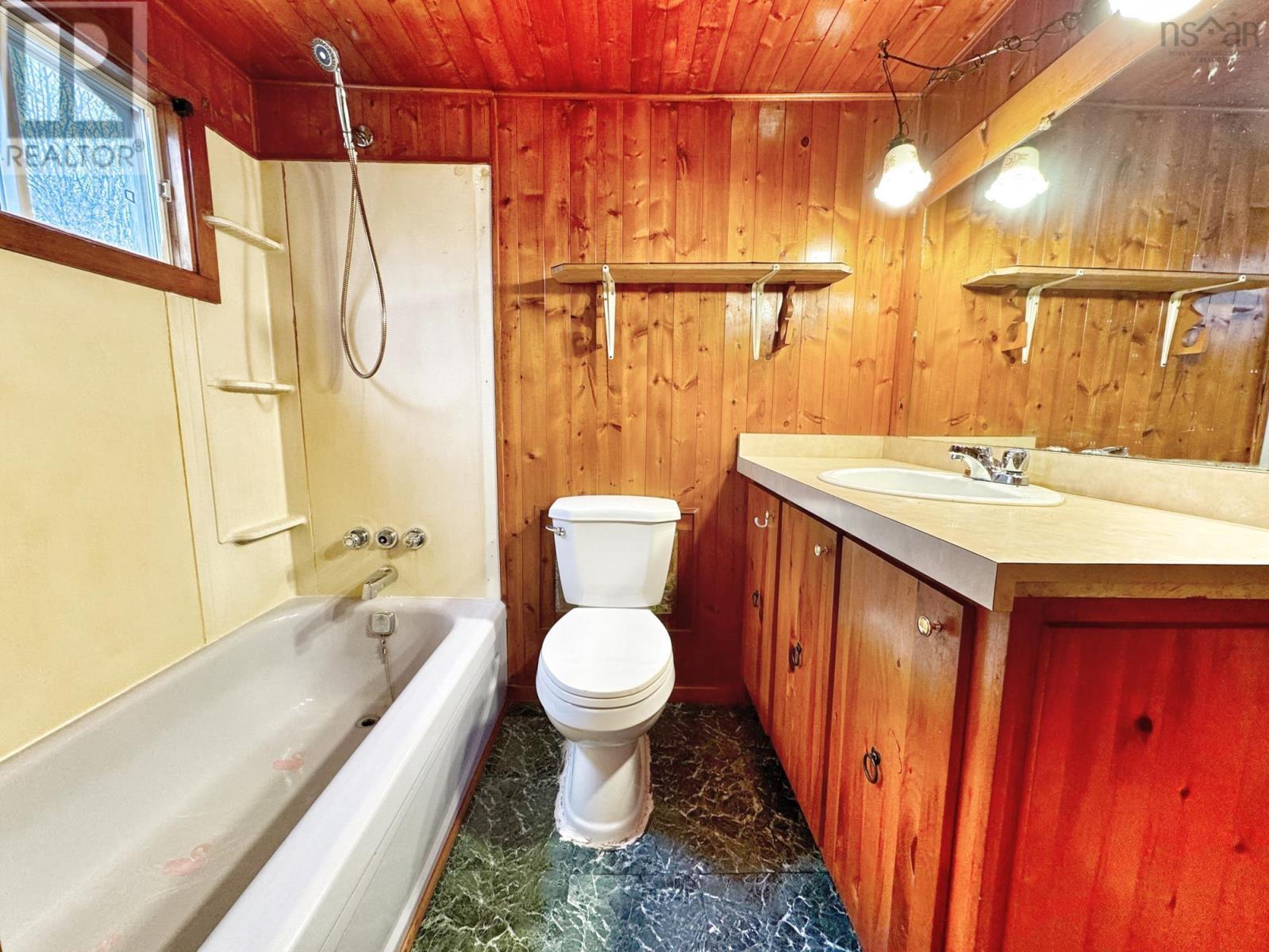 Property 9 of 21 of 9932 Highway 201