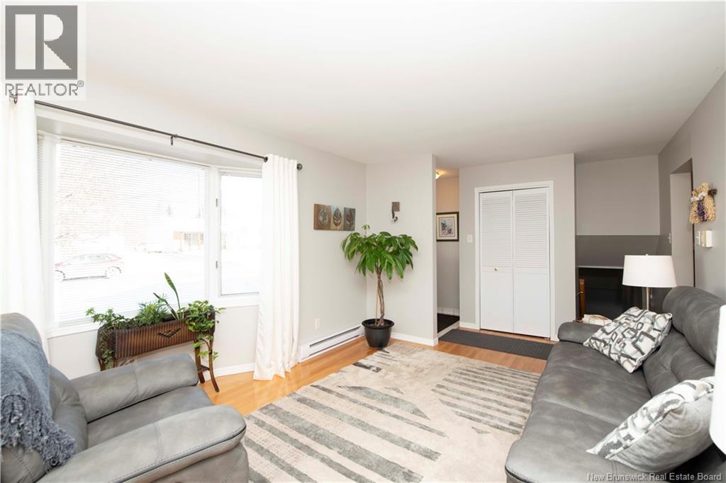 82 Crestwood Drive - Photo 2 of 39, Moncton, New Brunswick