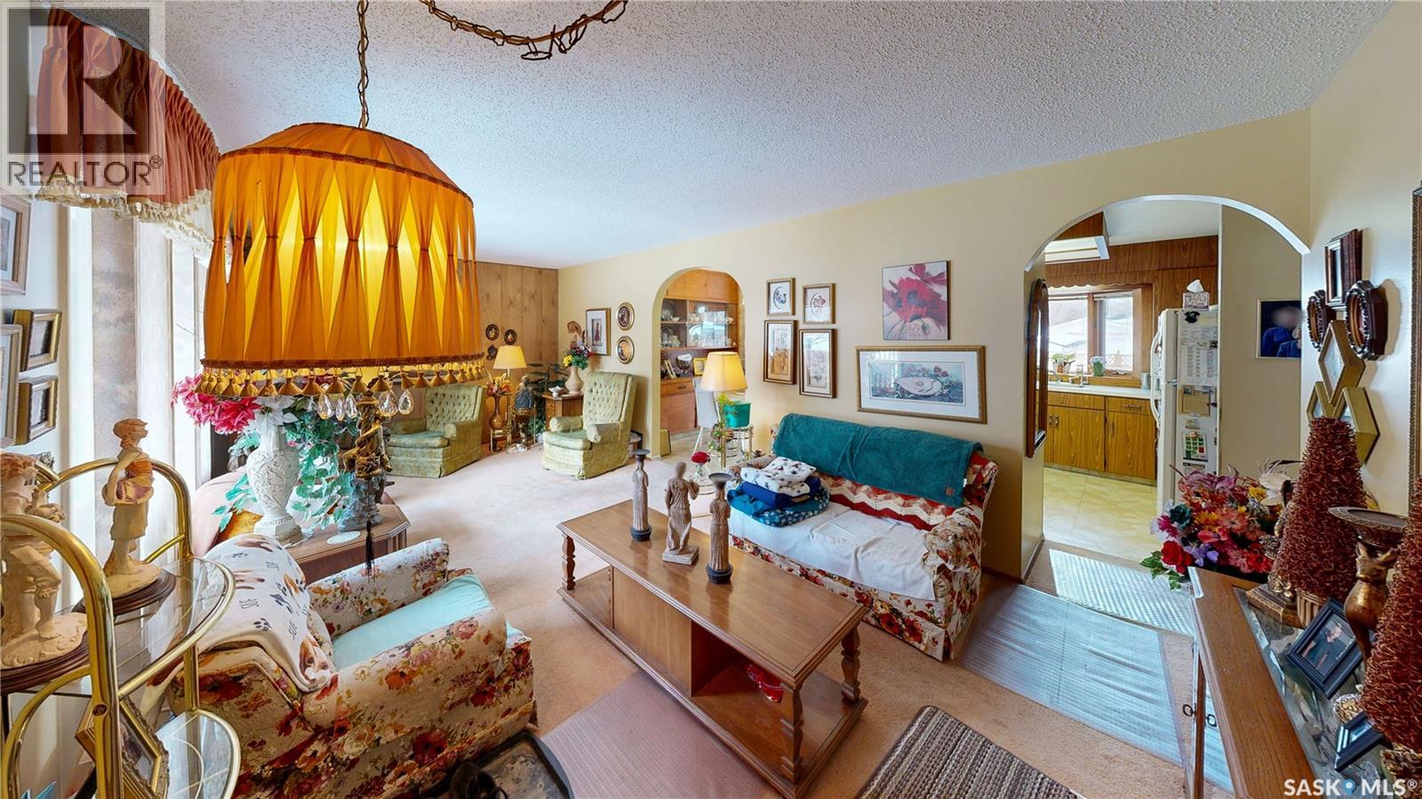 16 Bond CRESCENT - Photo 5 of 26, Regina, Saskatchewan