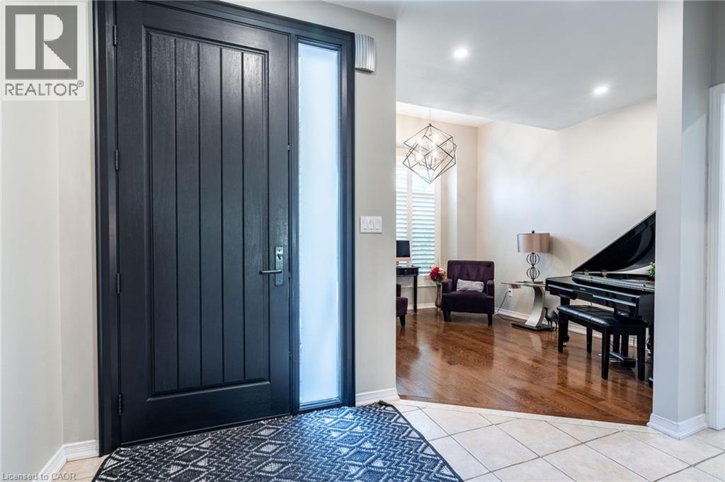 3153 FERGUSON Drive - Photo 2 of 32, Burlington, Ontario