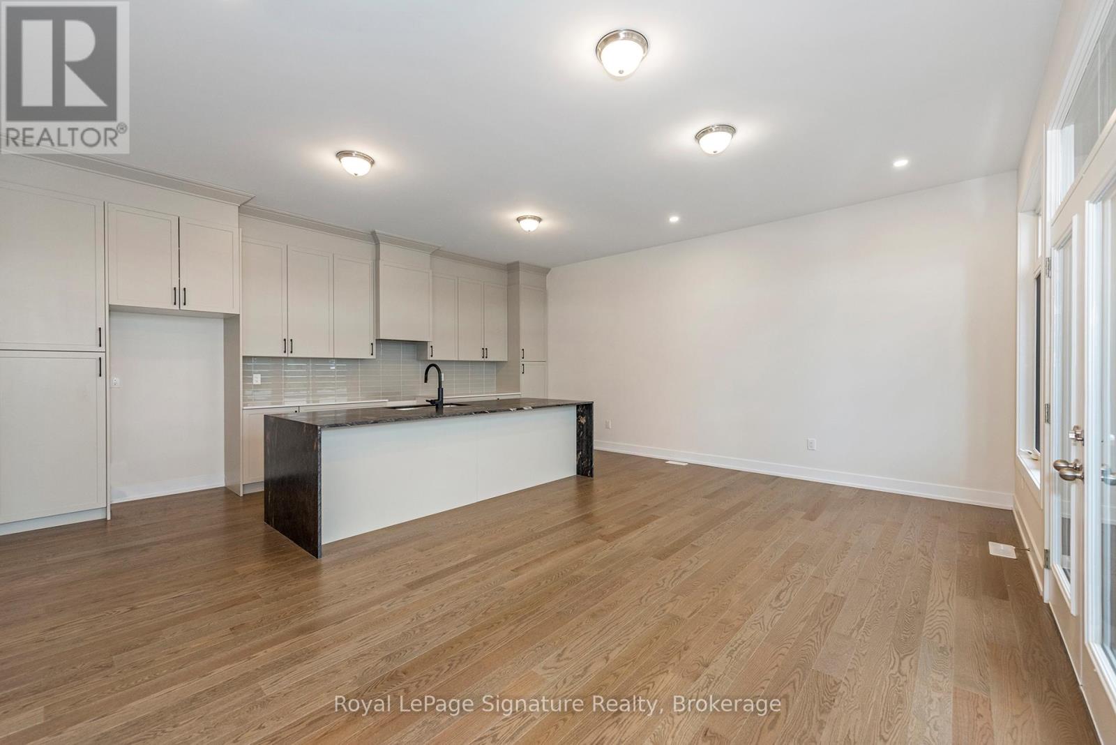 124 DOROTHY DRIVE - 14