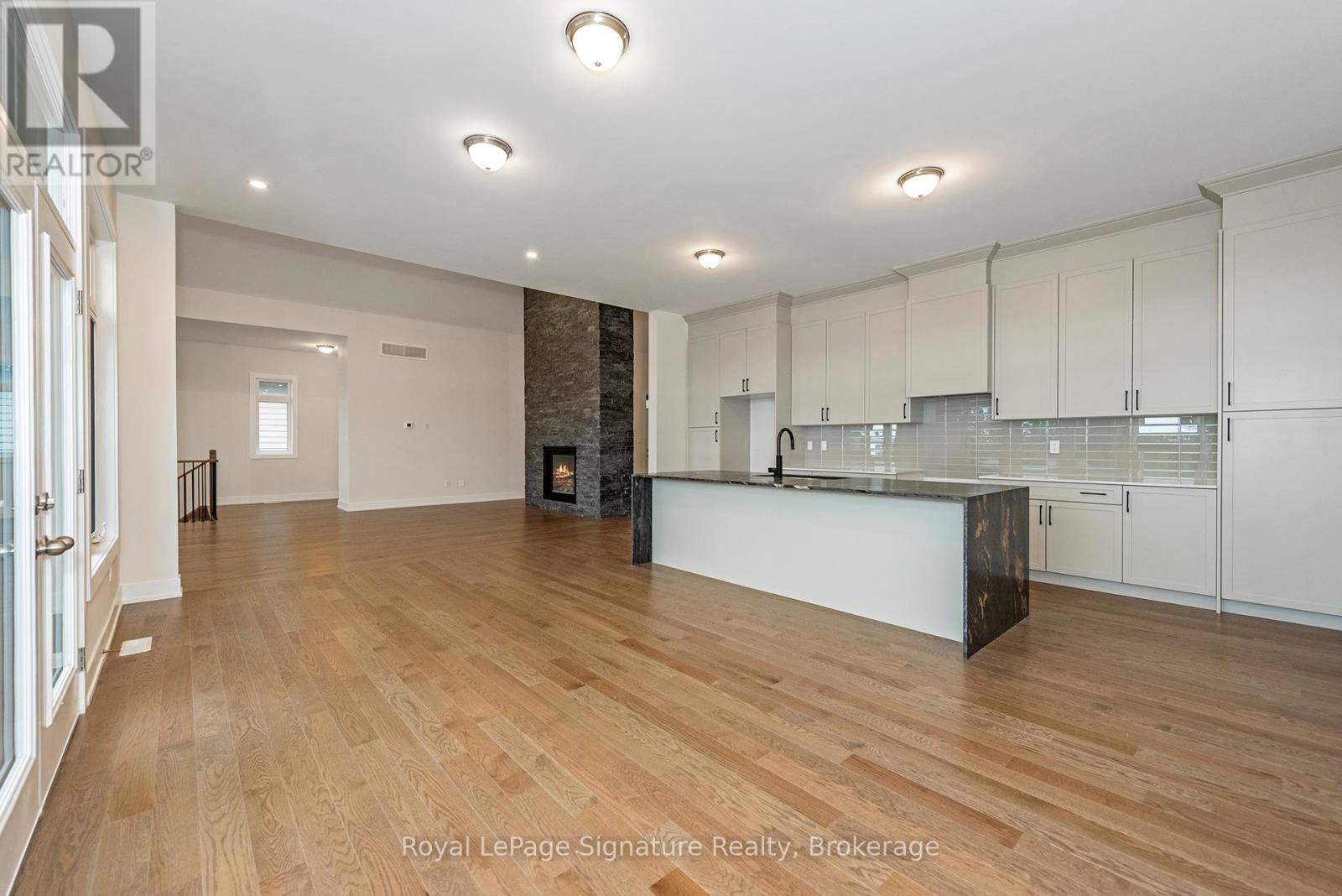 124 DOROTHY DRIVE - 17