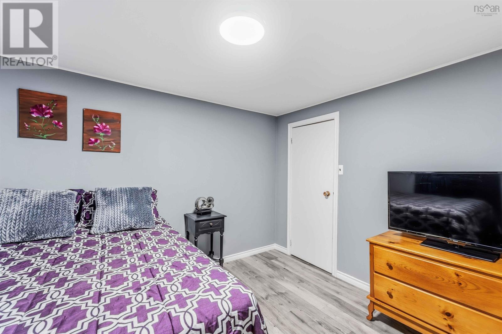 Property 25 of 32 of 293 French Road