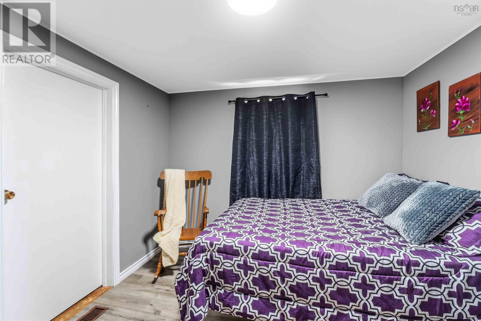 Property 26 of 32 of 293 French Road