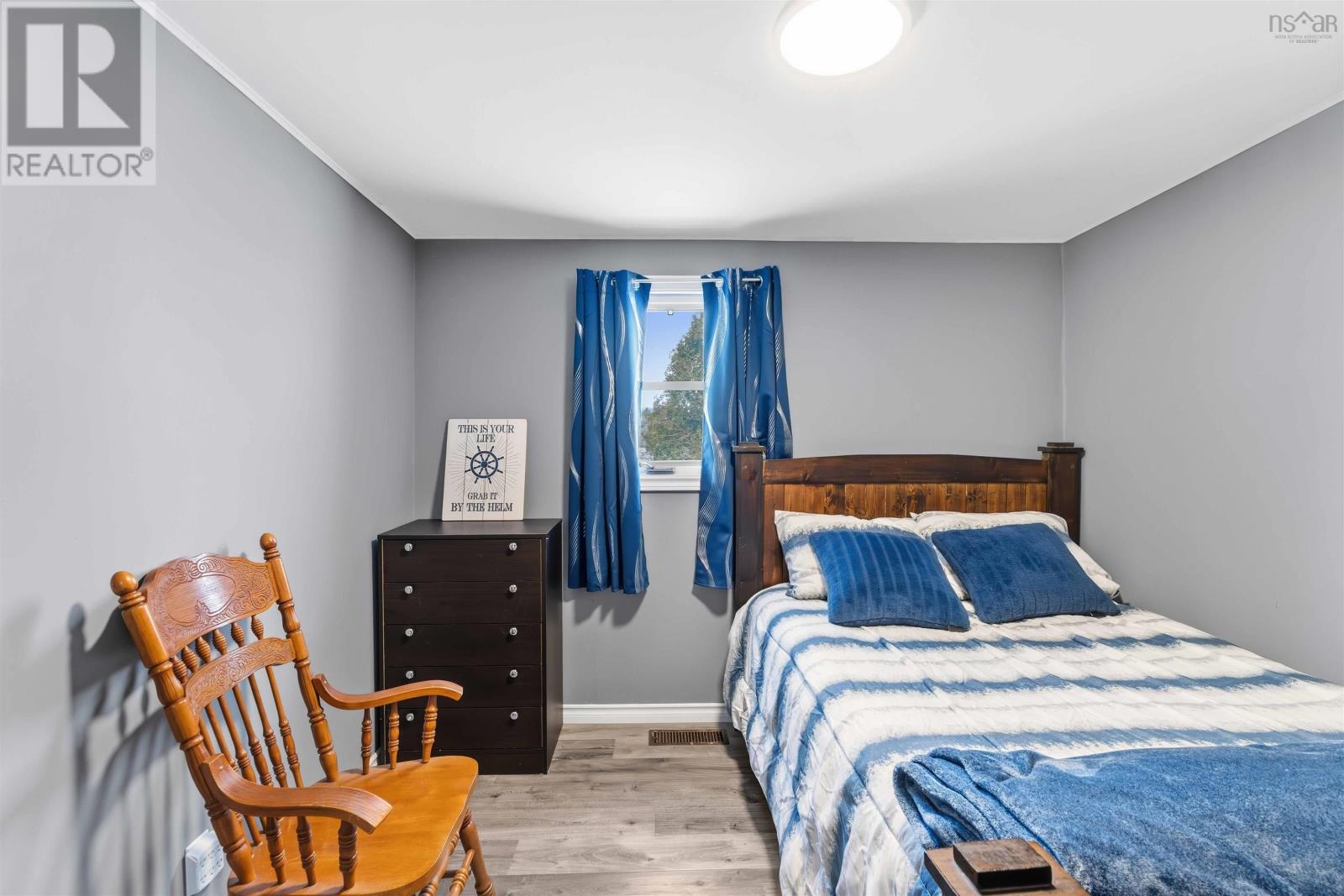 Property 27 of 32 of 293 French Road