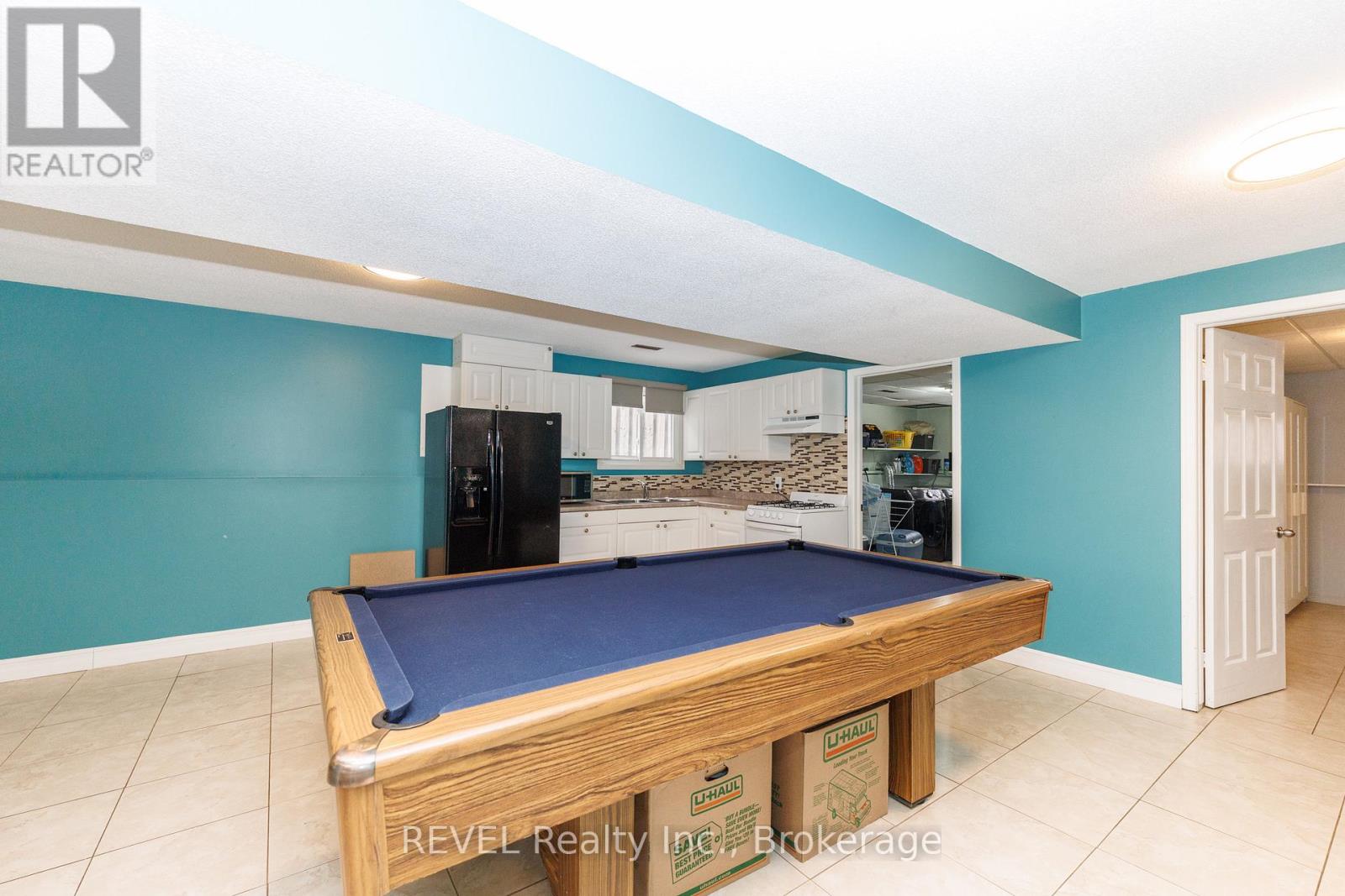 6251 SHERRI AVENUE - 25
