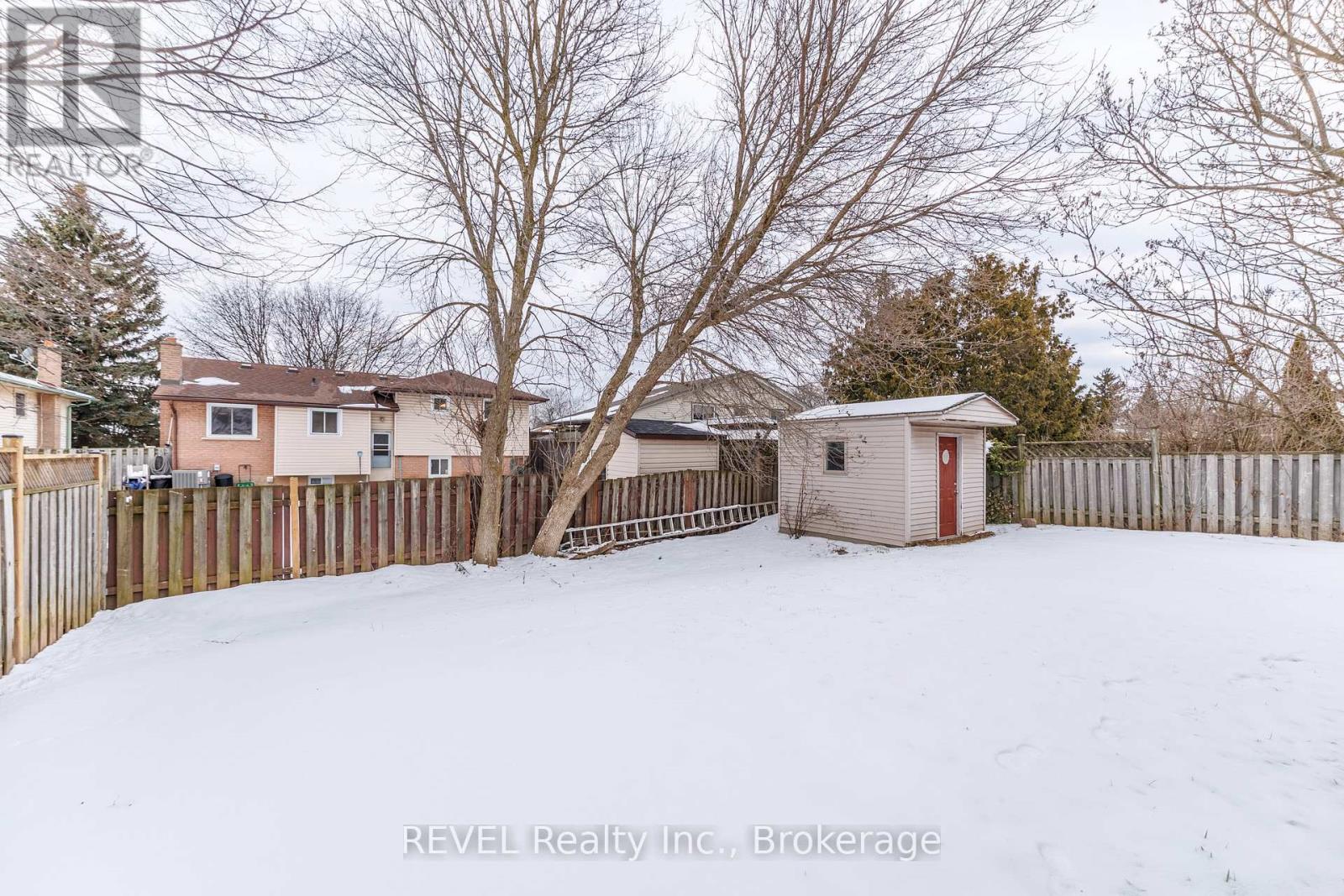 6251 SHERRI AVENUE - 42