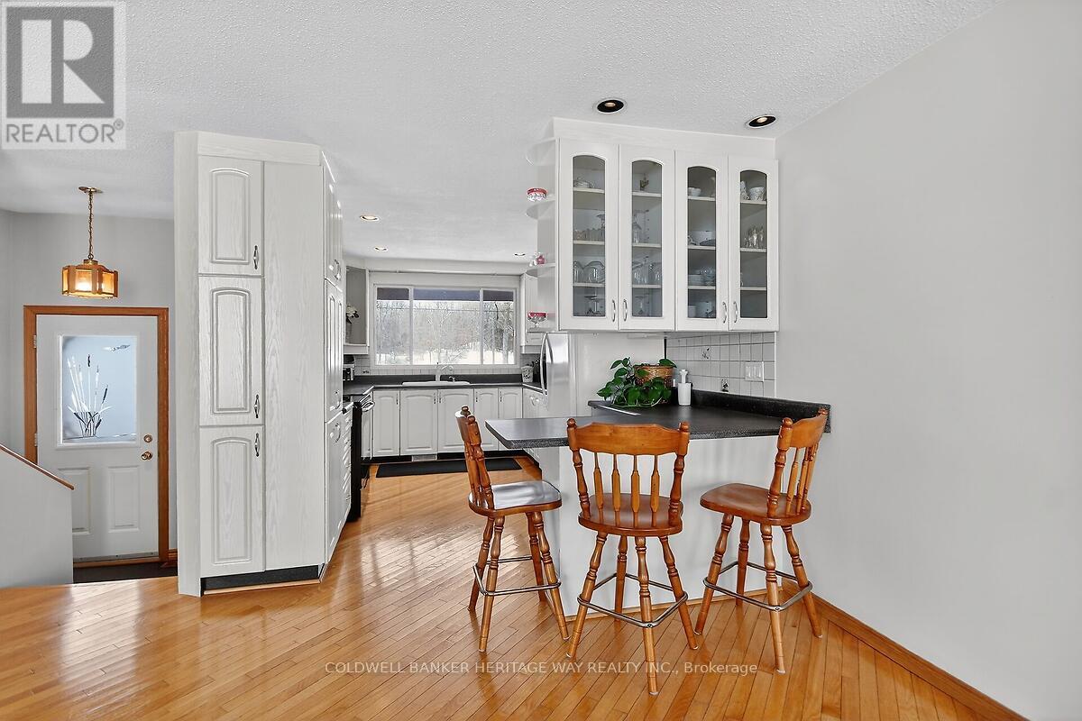 115 COOKES SHORE ROAD, Drummond/North Elmsley, Ontario, K7C4K7 — Photo 8