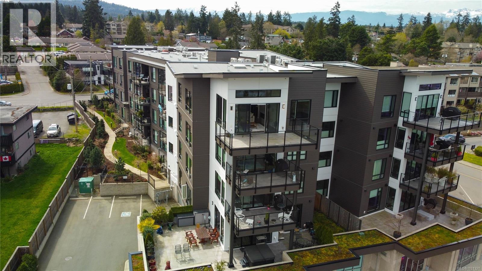 402 100 Lombardy St, Parksville