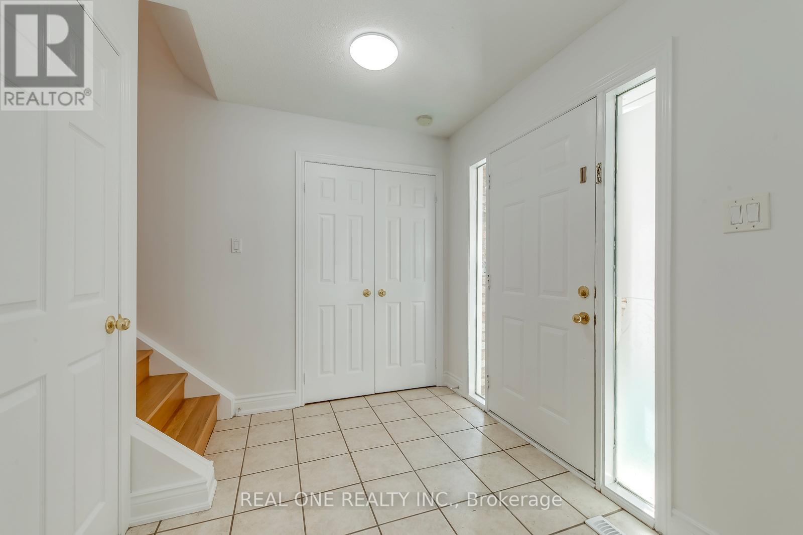 3582 ITALIA CRESCENT - Photo 5 of 50, Mississauga (Fairview), Ontario