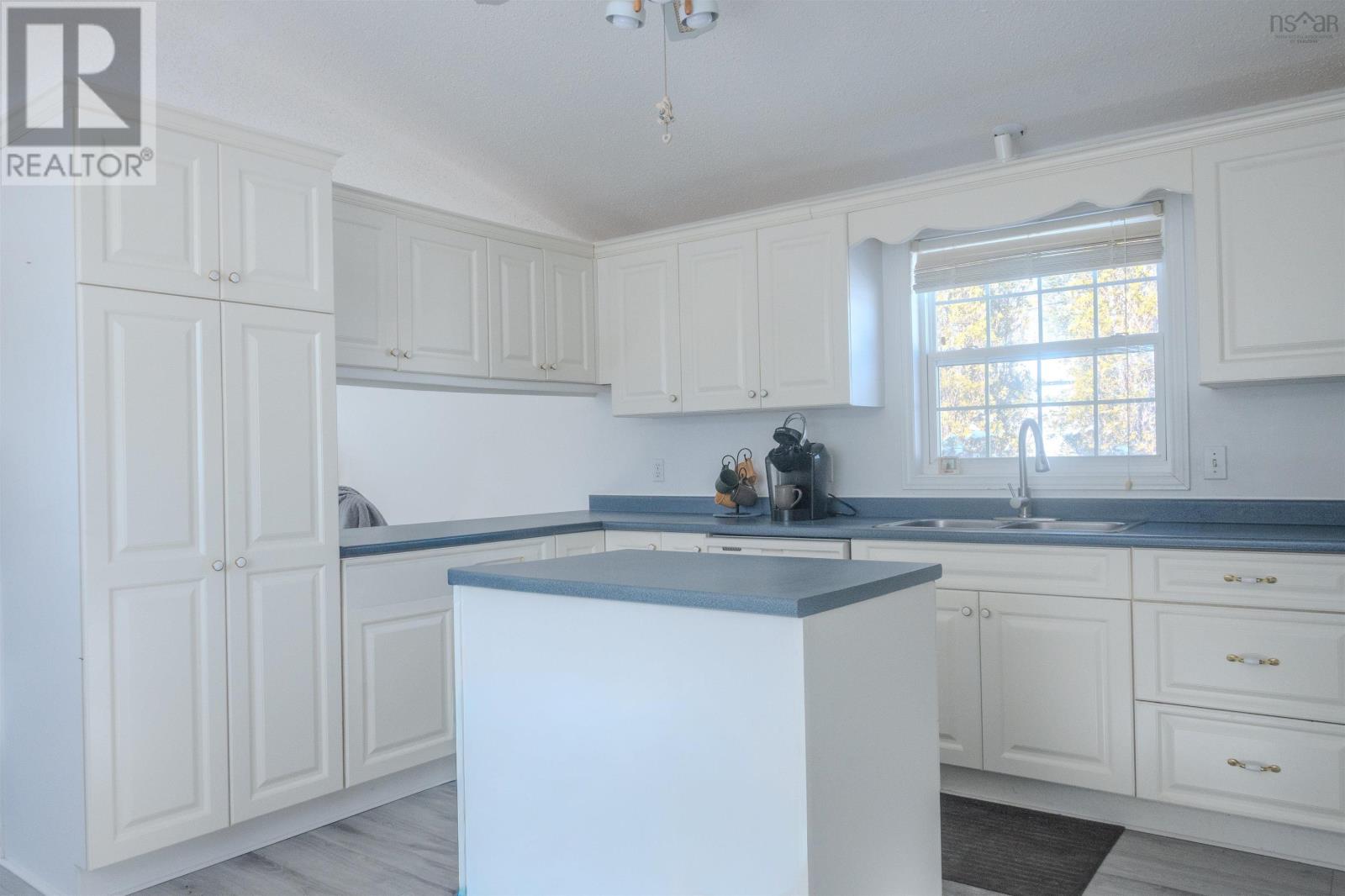 20 Cook Drive - Photo 4 of 33, East River, Nova Scotia