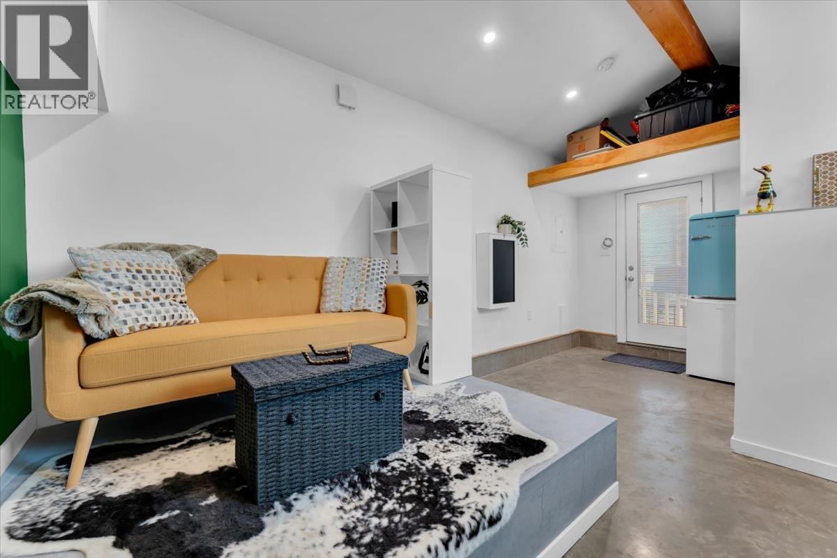 1020 ODLUM DRIVE, Vancouver