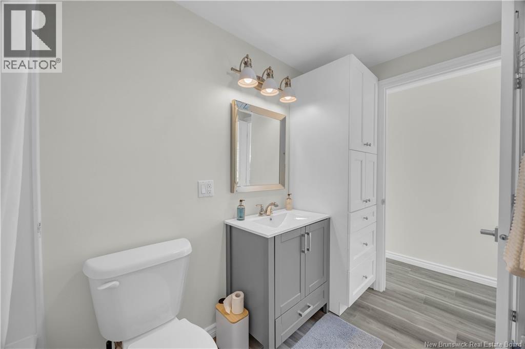 30 Violet Street - 12