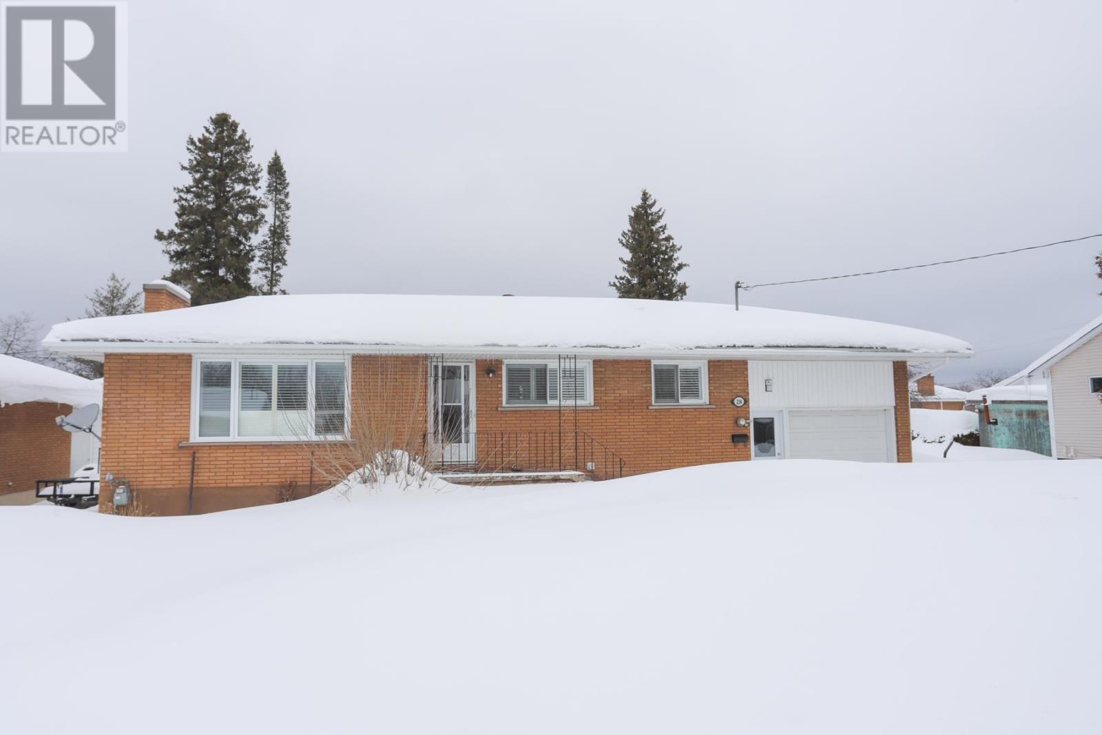 224 Doncaster RD - Main photo, Sault Ste. Marie, Ontario