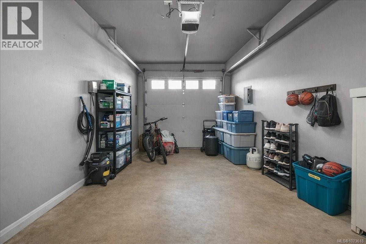  1335 Artesian Court, Langford