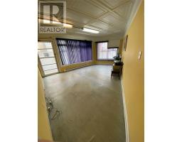1 Pennywell Road thumbnail 13