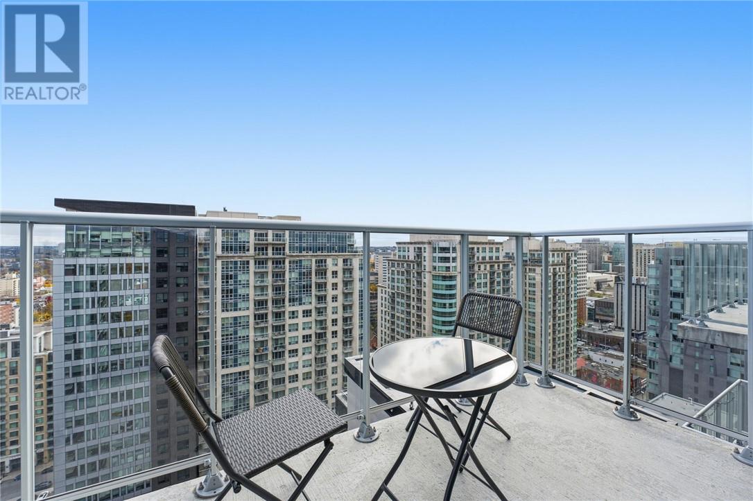 180 GEORGE STREET UNIT# PH206 - 23