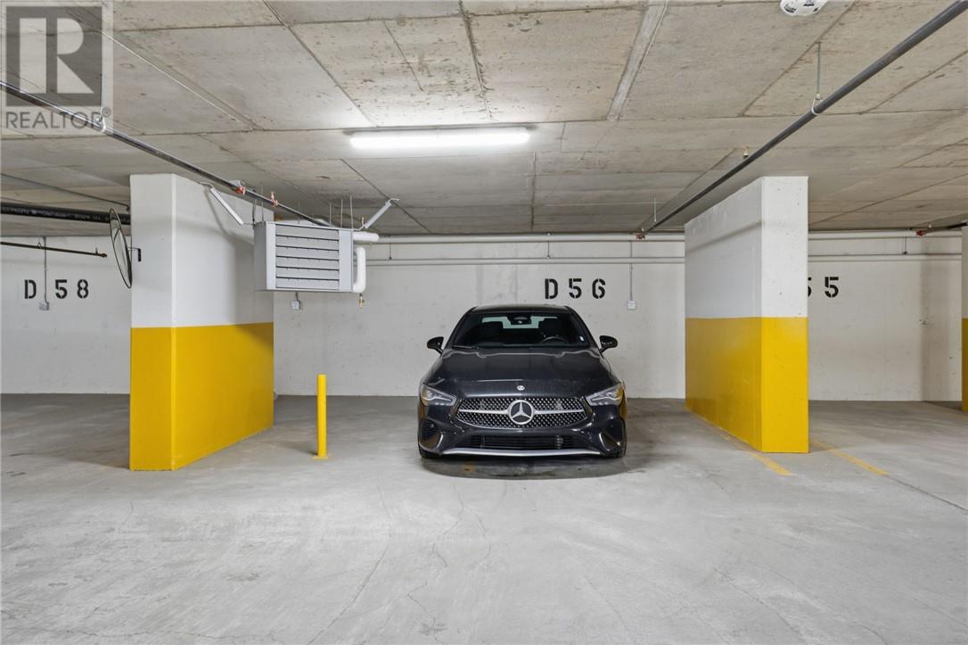 180 GEORGE STREET UNIT# PH206 - 40