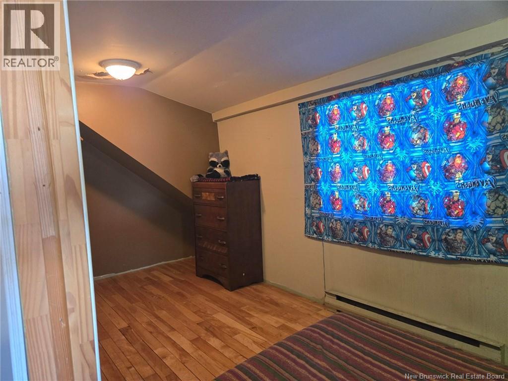 20 WAYNE AVENUE - 4
