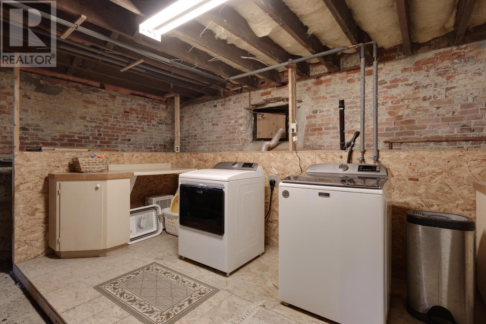 Property 33 of 45 of 57 William Street