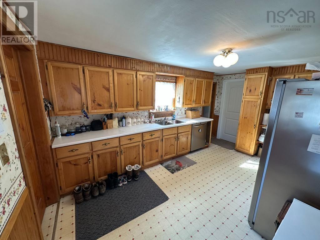 Property 9 of 29 of 2043 Highway 359