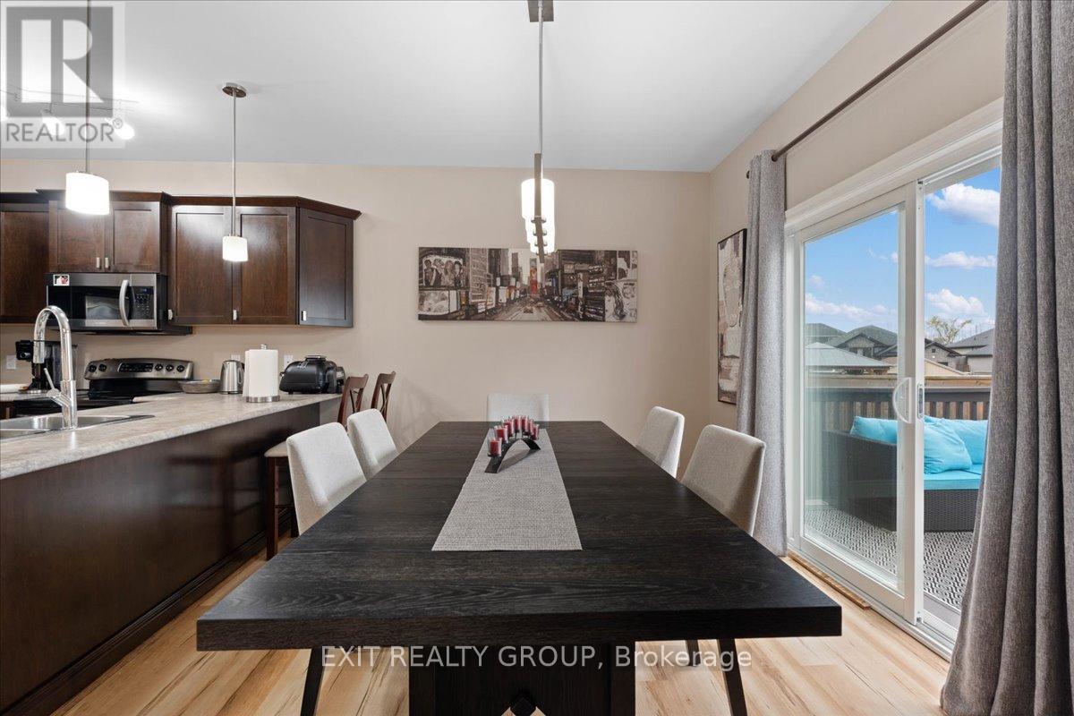 82 MOUNTAIN ASH DRIVE - 12