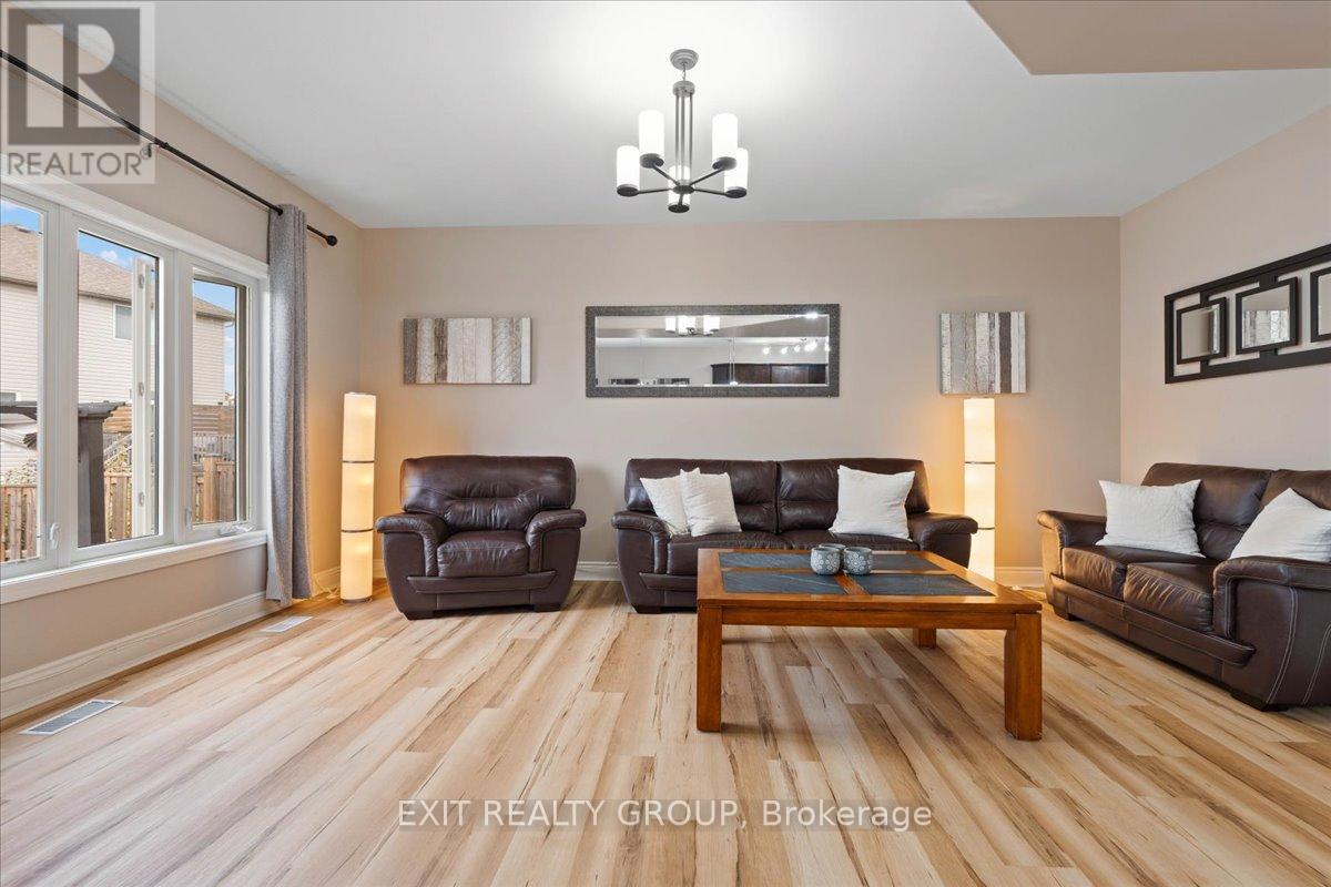 82 MOUNTAIN ASH DRIVE - 13