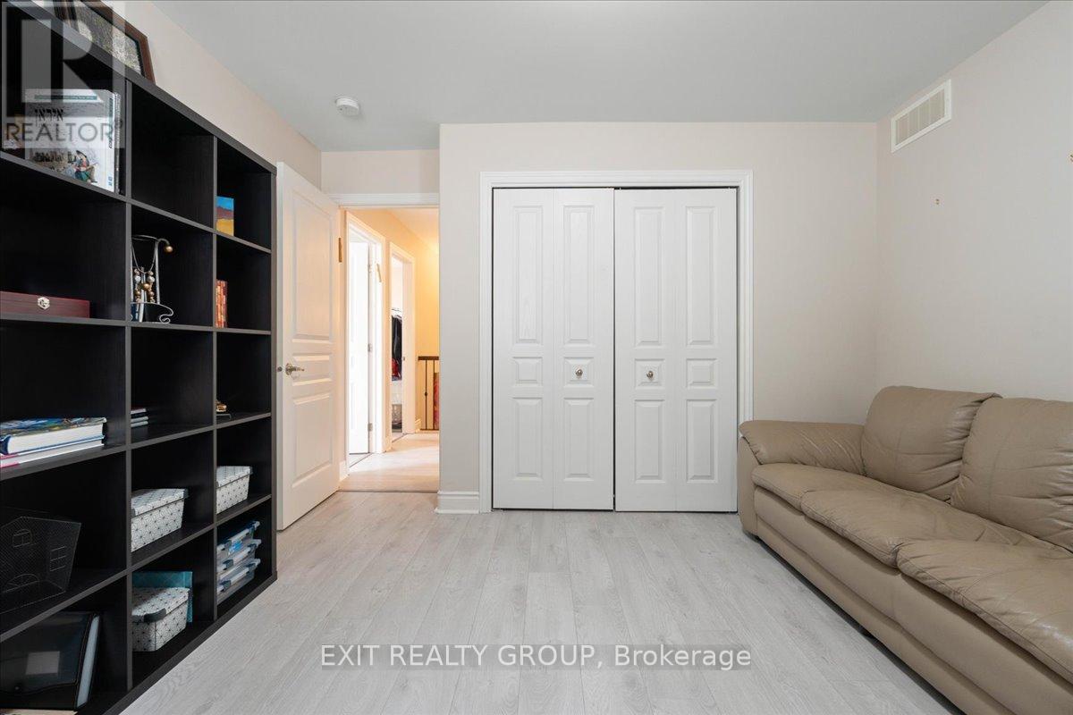 82 MOUNTAIN ASH DRIVE - 22