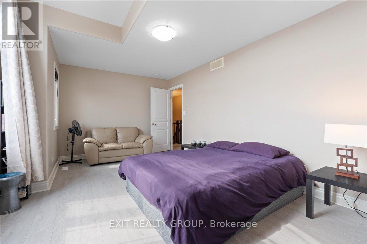 82 MOUNTAIN ASH DRIVE - 24