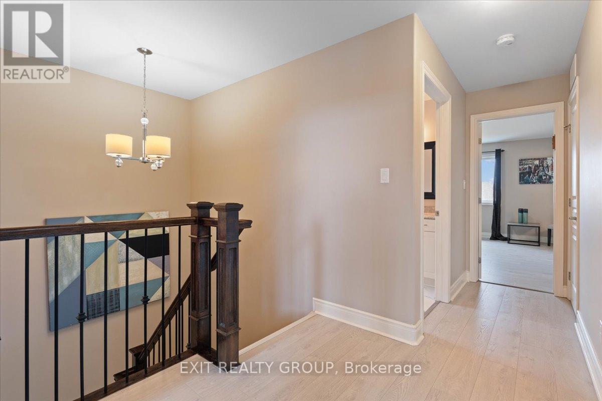 82 MOUNTAIN ASH DRIVE - 26