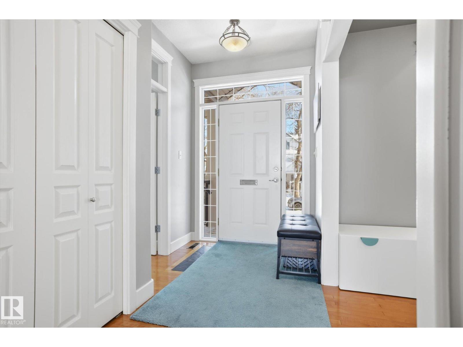 9422 100A ST NW - Photo 2 of 56, Edmonton, Alberta