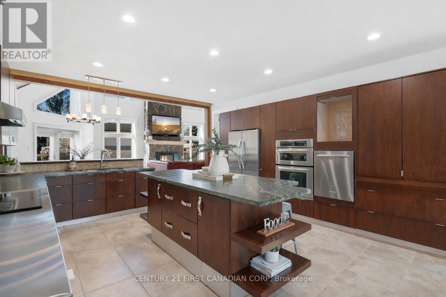 1659 HAMILTON ROAD - 14