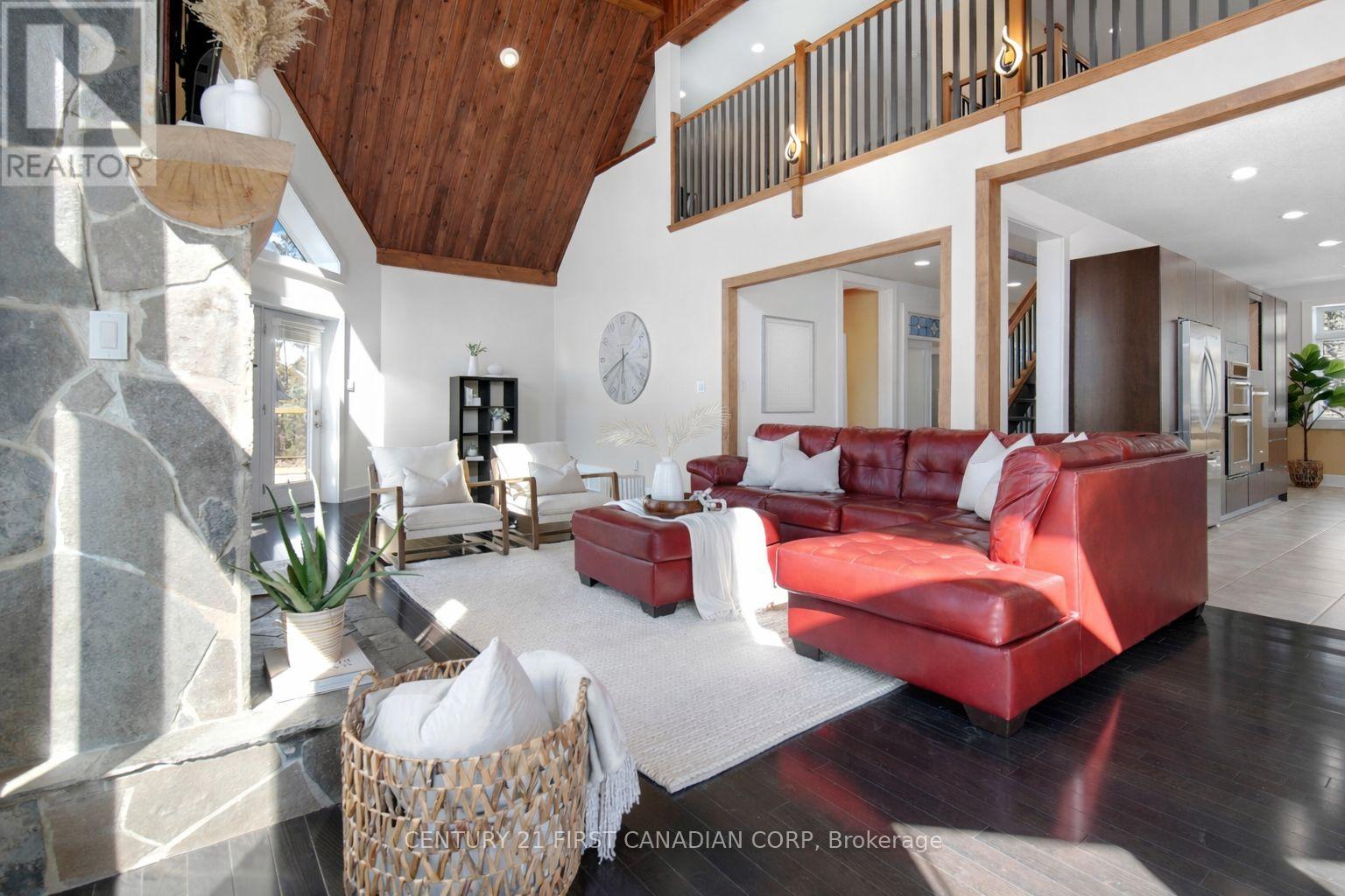 1659 HAMILTON ROAD - 9
